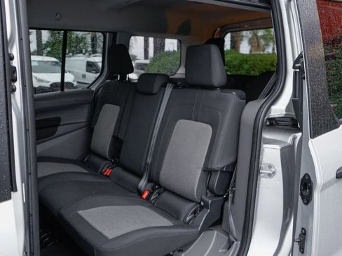 Used 2021 Ford Transit Connect XL image 30