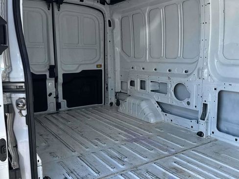 Used 2023 Ford Transit 250 Medium Roof image 20
