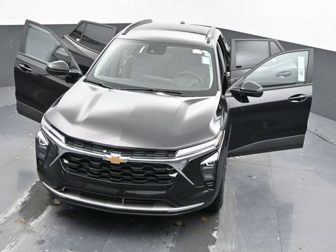 New 2026 Chevrolet Trax LT w/ Driver Confidence Package FWD image 59