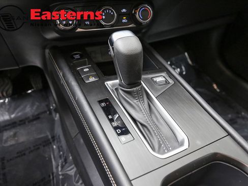 Used 2025 Nissan Kicks SV image 13