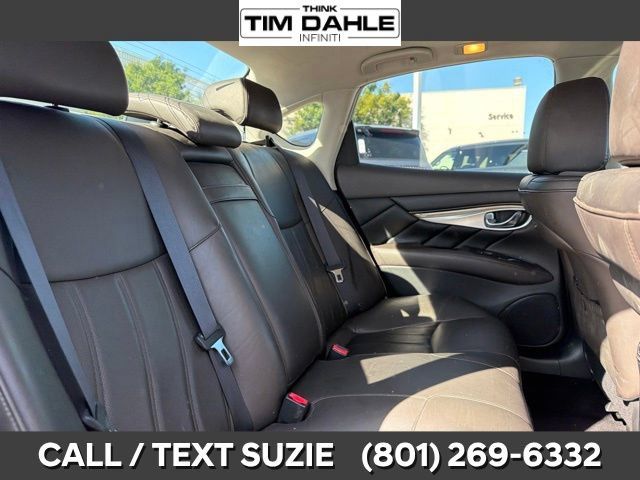 Used 2012 INFINITI M37 x w/ Deluxe Touring Pkg AWD/4WD image 13