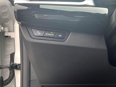 Used 2025 BMW X1 xDrive28i w/ Premium Package image 33