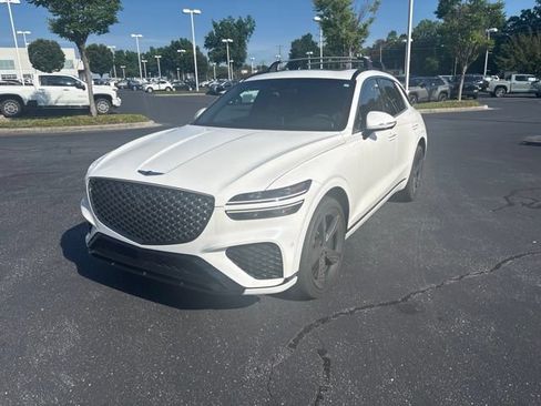 Used 2023 Genesis GV70 2.5T w/ Sport Prestige Package AWD/4WD image 4