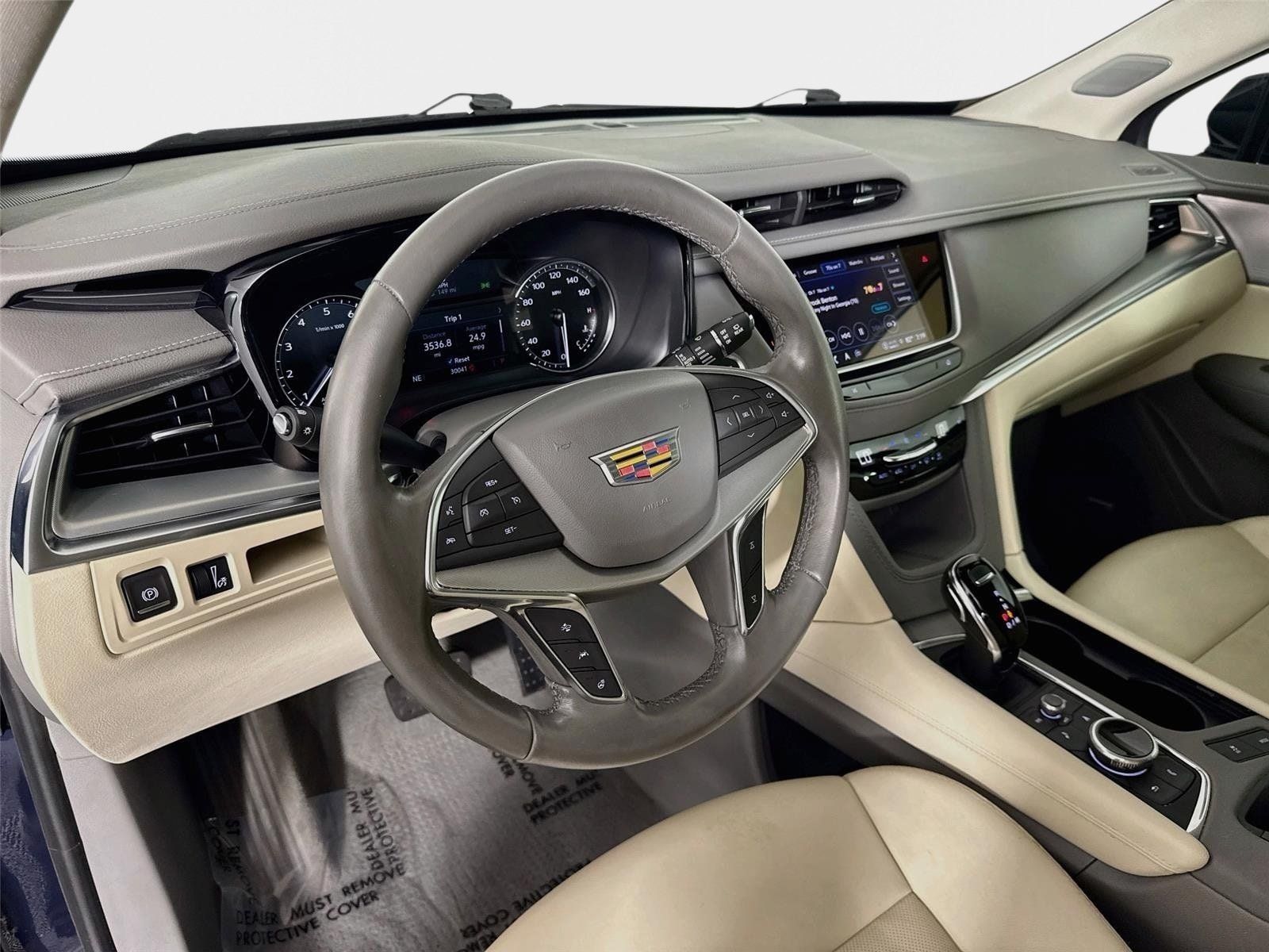 Used 2024 Cadillac XT5 Premium Luxury FWD image 9