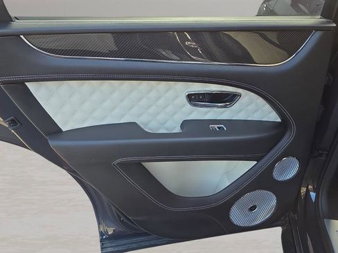 Used 2021 Bentley Bentayga Speed image 31