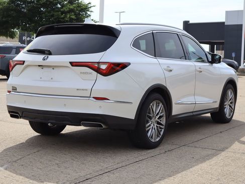 Used 2022 Acura MDX SH-AWD w/ Advance Package image 3