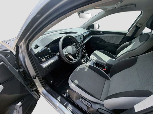 Certified 2024 Volkswagen Taos S FWD image 9