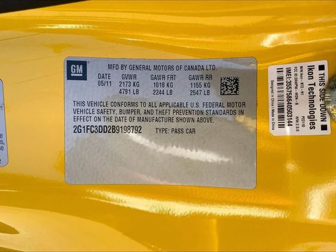 Used 2011 Chevrolet Camaro LT w/ RS Package image 31