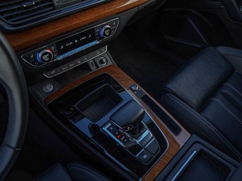 Used 2022 Audi Q5 2.0T Prestige image 16