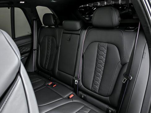 Used 2020 BMW X5 M Competition w/ Executive Package image 25