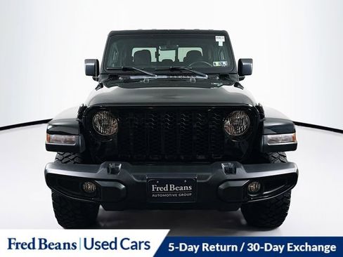 Certified 2022 Jeep Gladiator Willys image 2