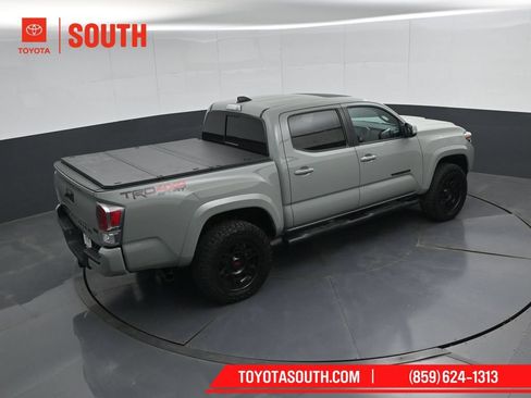 Used 2022 Toyota Tacoma TRD Sport w/ TRD Premium Sport Package AWD/4WD image 42