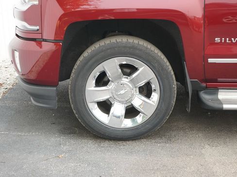 Used 2016 Chevrolet Silverado 1500 LTZ Z71 w/ LTZ Plus Package AWD/4WD image 6