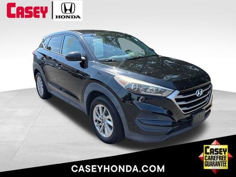 Used 2018 Hyundai Tucson SE AWD/4WD image 1