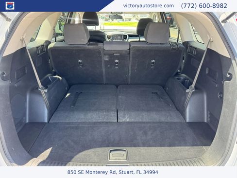 Used 2019 Kia Sorento FWD image 11