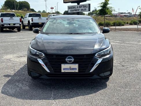 Used 2025 Nissan Sentra SV FWD image 22