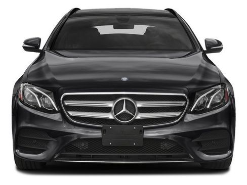 Used 2018 Mercedes-Benz E 400 4MATIC Wagon image 4