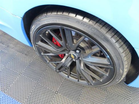 Used 2023 Chevrolet Camaro SS RWD image 7