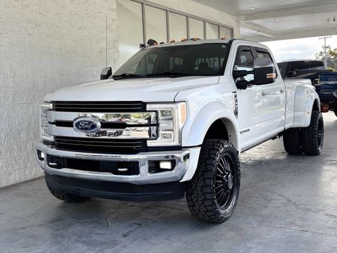 Used 2018 Ford F450 King Ranch w/ King Ranch Ultimate Package image 3