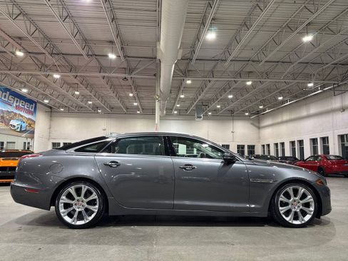 Used 2019 Jaguar XJ L Portfolio image 5