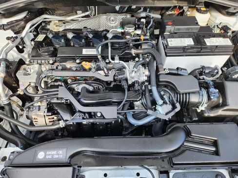 Used 2023 Toyota Corolla Cross LE image 17