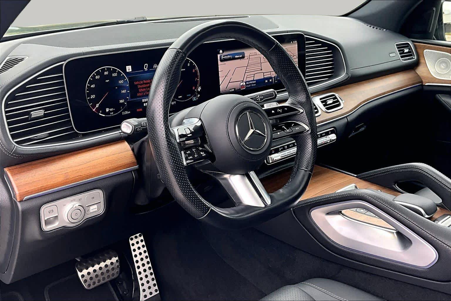 Used 2025 Mercedes-Benz GLS 450 4MATIC w/ AMG Line Exterior image 18