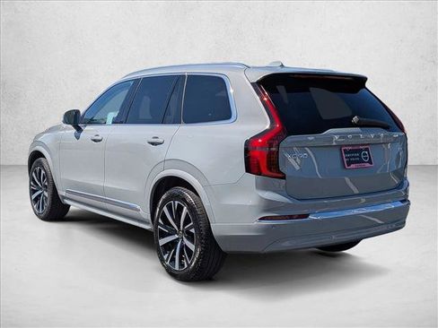 Certified 2026 Volvo XC90 B5 Core AWD/4WD image 8
