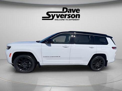 New 2026 Jeep Grand Cherokee L Summit w/ Obsidian Package image 2