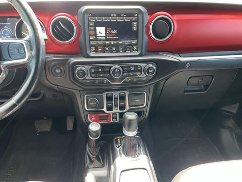 Used 2021 Jeep Gladiator Rubicon AWD/4WD image 23