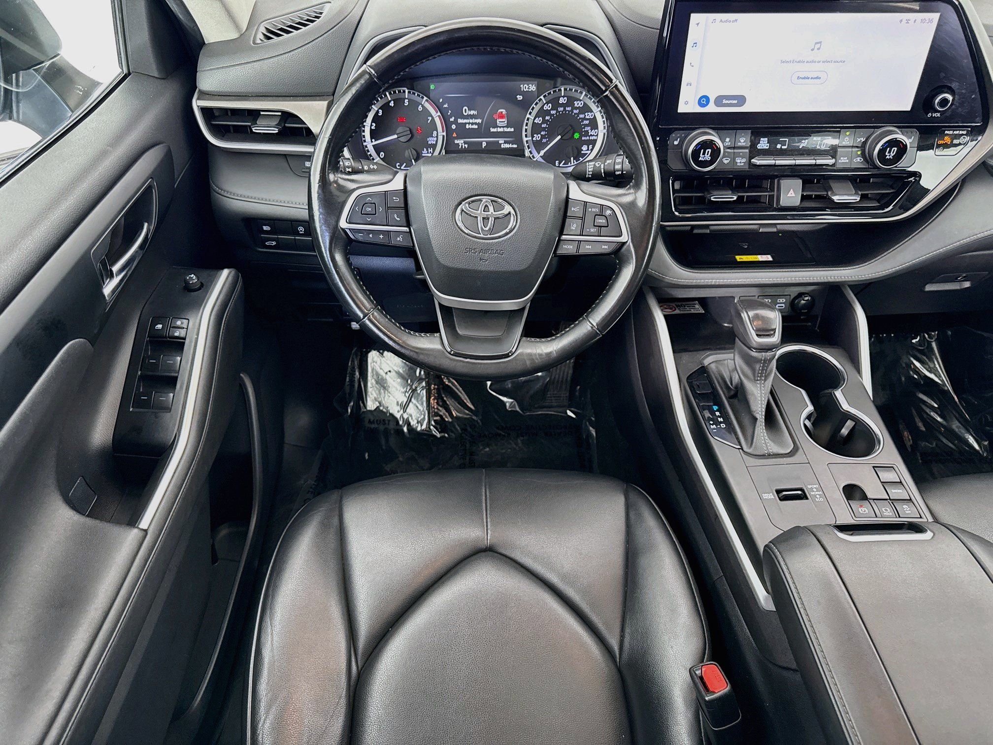 Used 2023 Toyota Highlander XLE FWD image 24