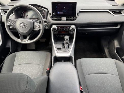 Used 2025 Toyota RAV4 XLE AWD/4WD image 15