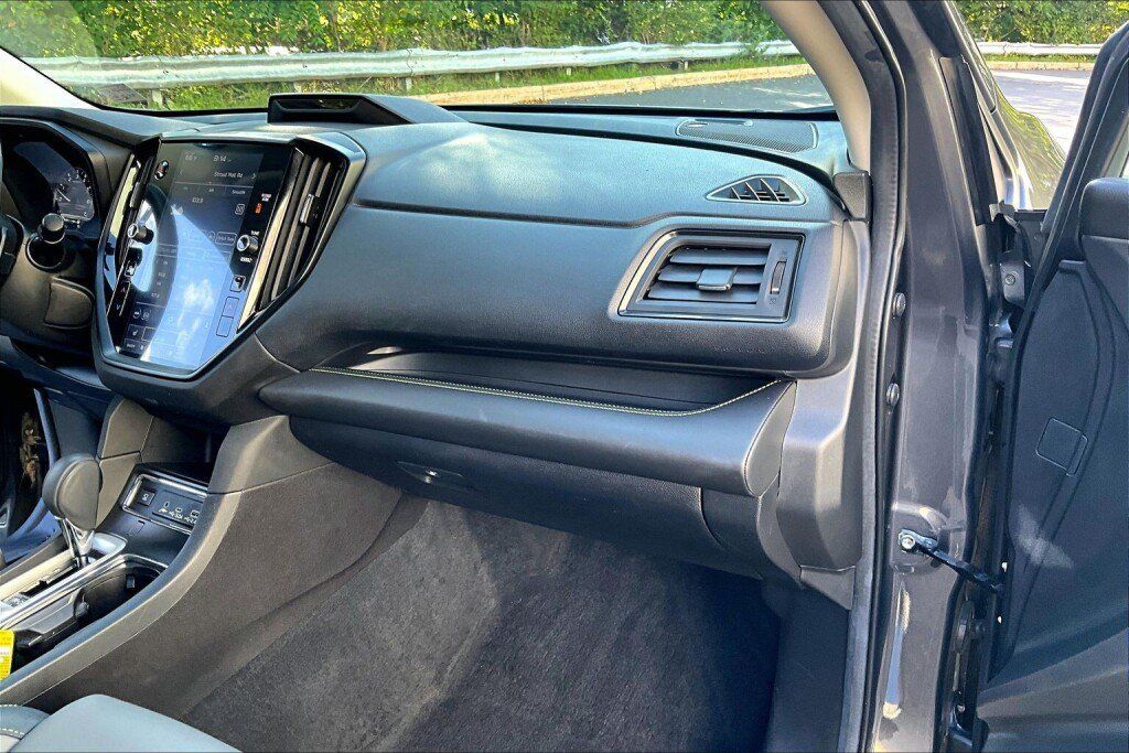 Used 2023 Subaru Ascent Onyx Edition Limited AWD/4WD image 11