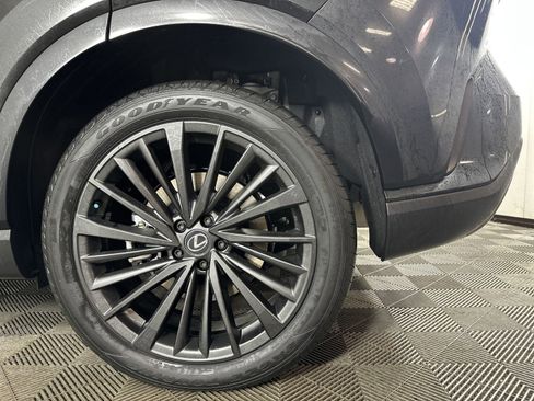 Used 2025 Lexus RX 350h w/ Convenience Package image 28