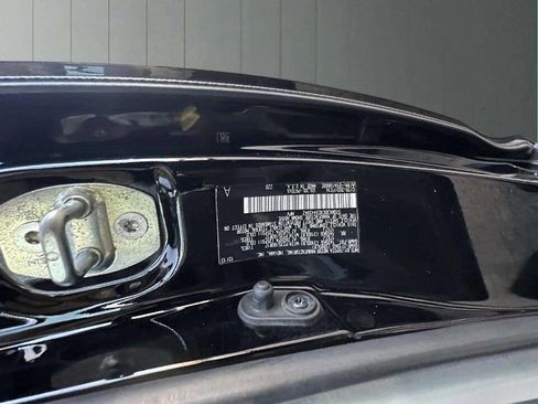 Used 2014 Toyota Sienna LE image 28