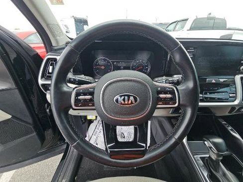 Used 2021 Kia Sorento S w/ Panoramic Sunroof Package FWD image 5