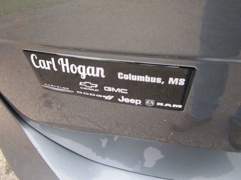 Used 2024 Volkswagen Tiguan S image 10