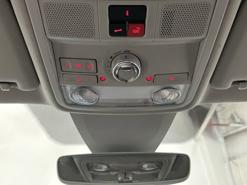 Used 2020 Volkswagen Passat 2.0T R-Line image 24