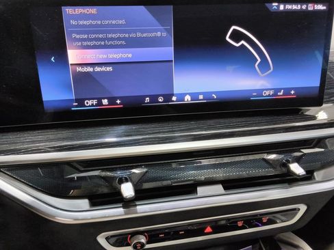 Used 2026 BMW X6 xDrive40i AWD/4WD image 17