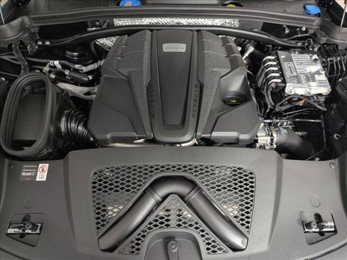 New 2026 Porsche Macan S image 17