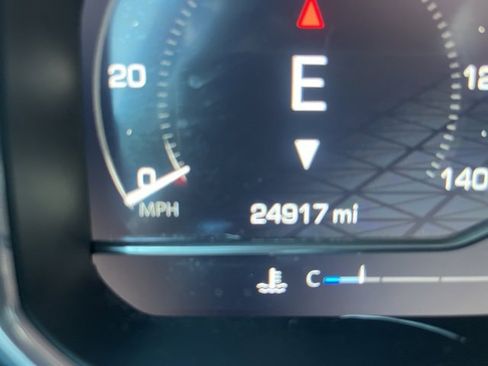 Used 2025 GMC Sierra 2500 Denali image 18