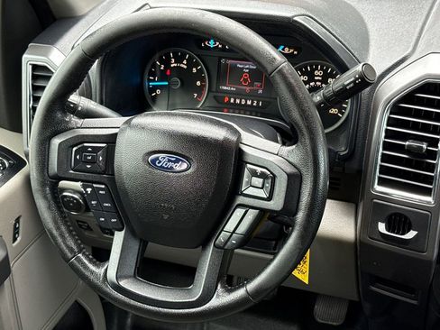 Used 2016 Ford F150 XLT w/ Equipment Group 302A Luxury image 14