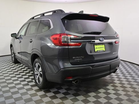 Used 2023 Subaru Ascent Premium w/ Convenience Package image 4