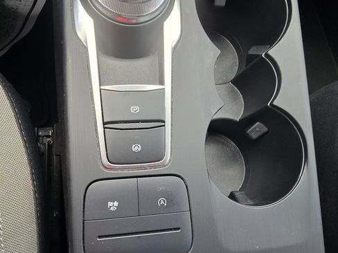 Used 2022 Ford Escape S FWD image 32