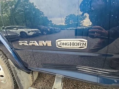 Used 2022 RAM 3500 Limited AWD/4WD image 13