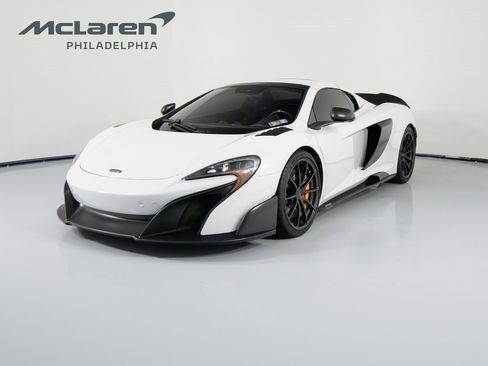 Used 2016 McLaren 675LT Spider image 2