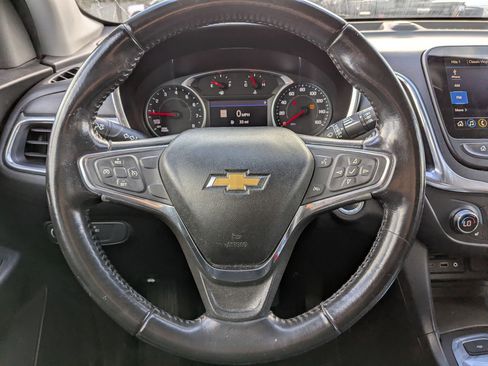 Used 2019 Chevrolet Equinox LT w/ Sun & Navigation Package image 18