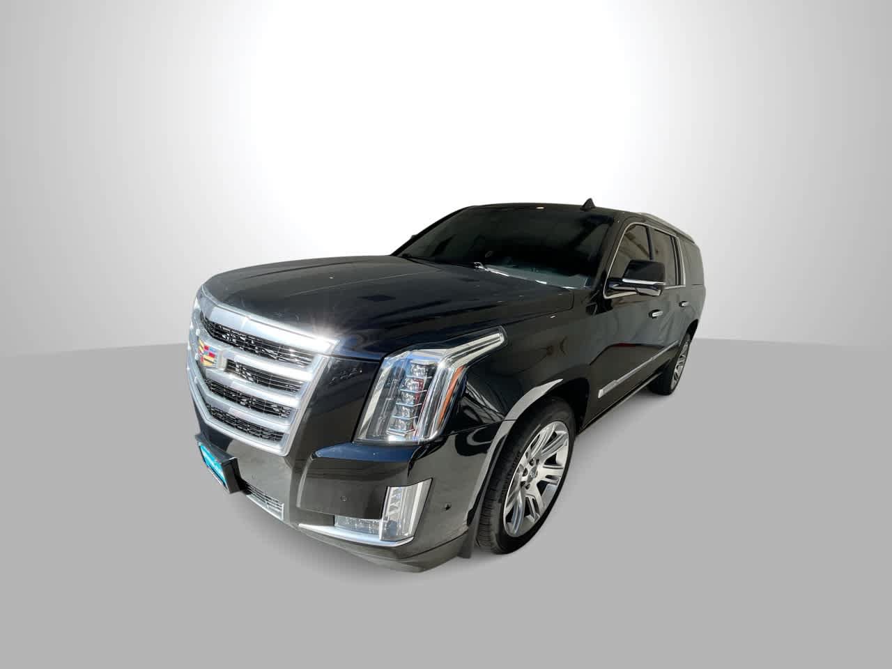 Used 2018 Cadillac Escalade ESV Premium Luxury AWD/4WD image 4