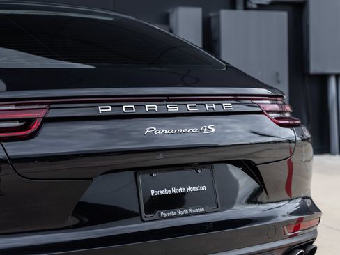 Certified 2018 Porsche Panamera 4S AWD/4WD image 15