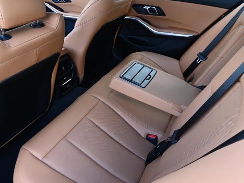 Certified 2025 BMW 330i Sedan image 8