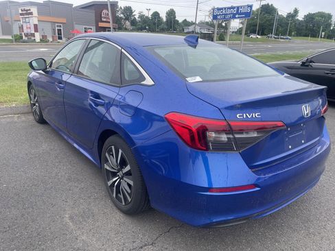 Used 2023 Honda Civic EX image 4